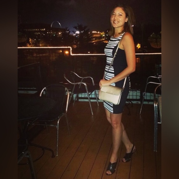 Beautiful Anthro 00s Dress - Picture 3 of 6